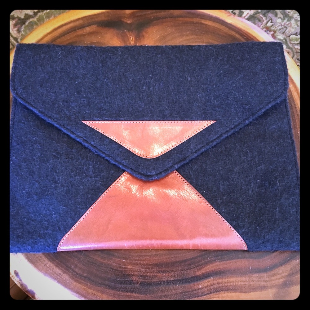 Handcrafted laptop case - Picture 1 of 5